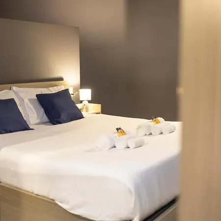 Cozy Near To Duomo Daire Milano
